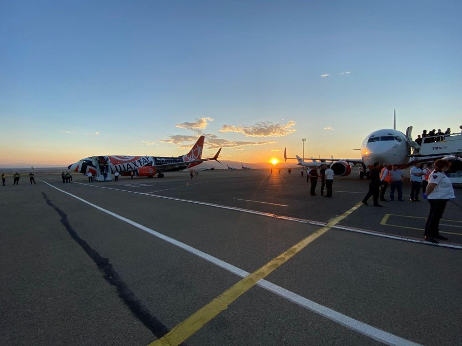 Zdjęcie z ewakuacji ukraińskich obywateli /Andrij Sybiha /Facebook