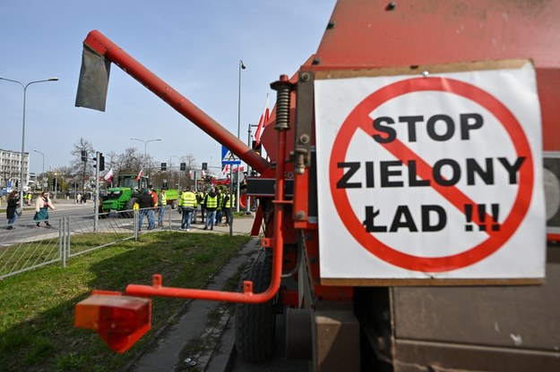 Zdjęcie z marcowego protestu przeciwko zapisom Zielonego Ładu, który odbył się w Kielcach /Piotr Polak /PAP