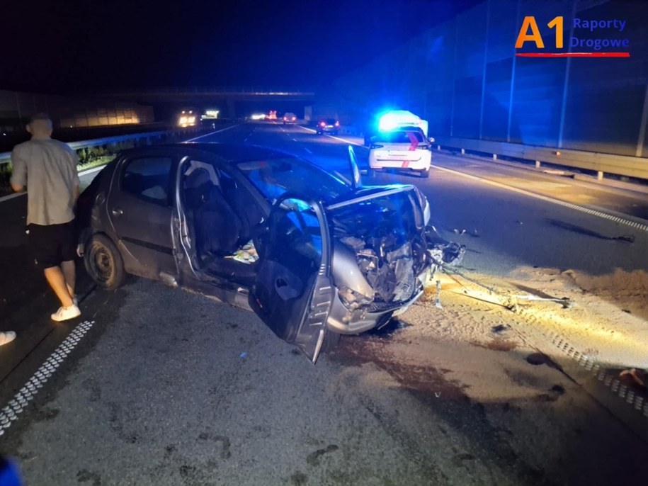 Zdjęcie z miejsca kolizji /Raporty Drogowe Autostrada A1/Pomoc Drogowa Raków /