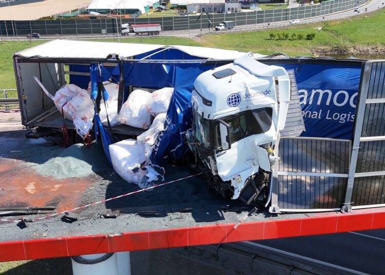 Zdjęcie z miejsca wypadku na węźle Konotopa /Policja