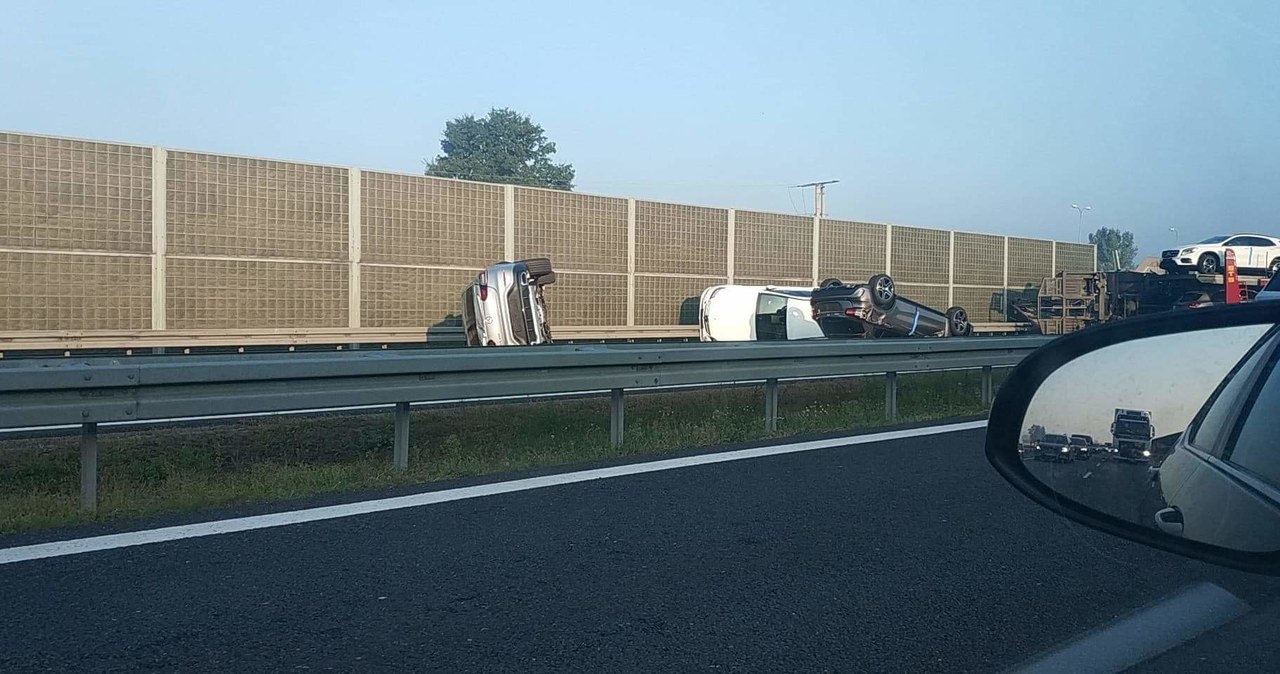 Zdjęcie z miejsca wypadku pod Grójcem /foto. Gorąca Linia RMF  FM /