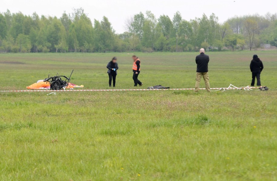 Zdjęcie z miejsca wypadku /PAP/Marcin Bednarski  /PAP