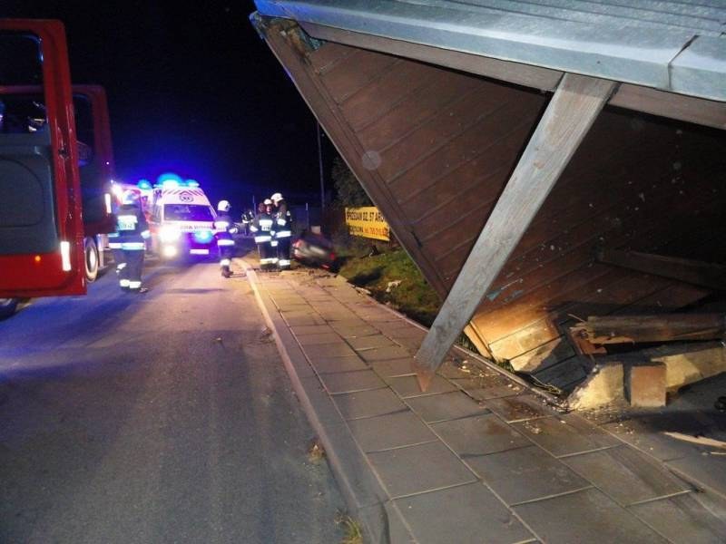 Zdjęcie z miejsca wypadku /PSP Nowy Sącz /