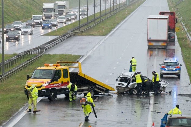 Zdjęcie z miejsca wypadku /Jakub Kaczmarczyk /PAP