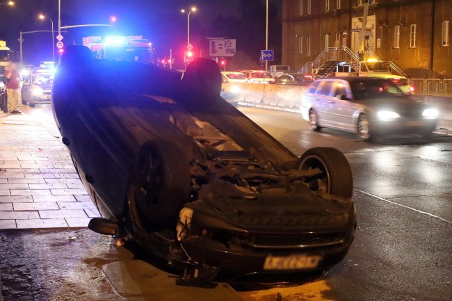 Zdjęcie z miejsca wypadku /Paweł Supernak  /PAP