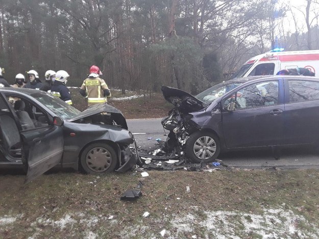 Zdjęcie z miejsca wypadku /KM PSP w Piotrkowie Trybunalskim /