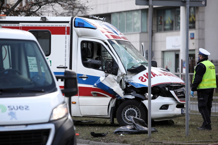 Zdjęcie z miejsca wypadku / 	Leszek Szymański    /PAP