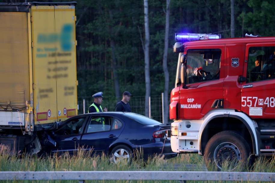 Zdjęcie z miejsca wypadku / 	Leszek Szymański    /PAP