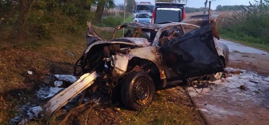 Zdjęcie z miejsca wypadku /PSP Maków Mazowiecki /PAP