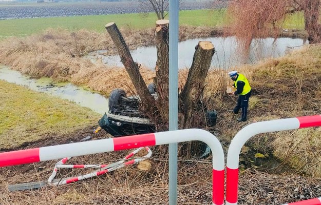 Zdjęcie z miejsca wypadku /Policja Ostrów Wielkopolski /