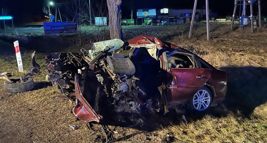 Zdjęcie z miejsca wypadku /Komenda Powiatowa Policji w Bełchatowie  /