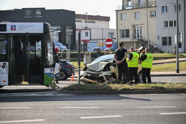 Zdjęcie z miejsca wypadku /Marcin Bielecki /PAP