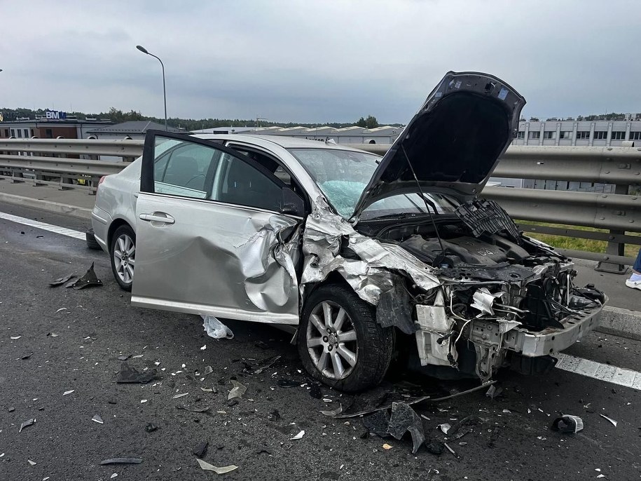 Zdjęcie z miejsca wypadku /KMP Rzeszów /Policja