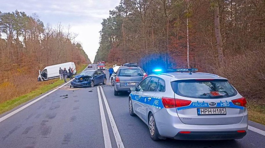 Zdjęcie z miejsca wypadku /Policja Kozienice /Facebook