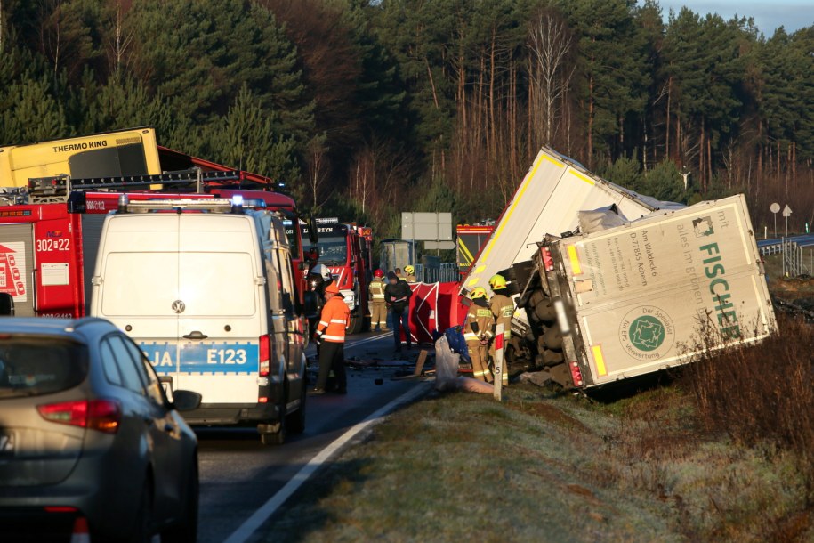 Zdjęcie z miejsca wypadku /Lech Muszyński /PAP