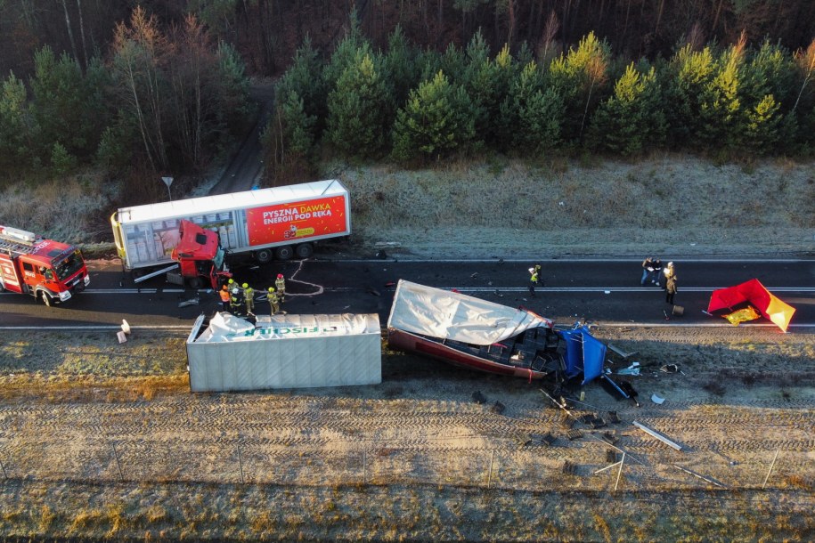 Zdjęcie z miejsca wypadku /Lech Muszyński /PAP