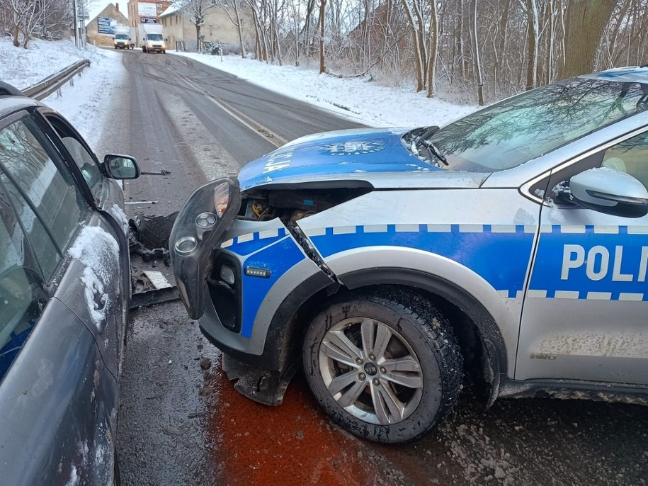Zdjęcie z miejsca wypadku /KMP Legnica /Policja