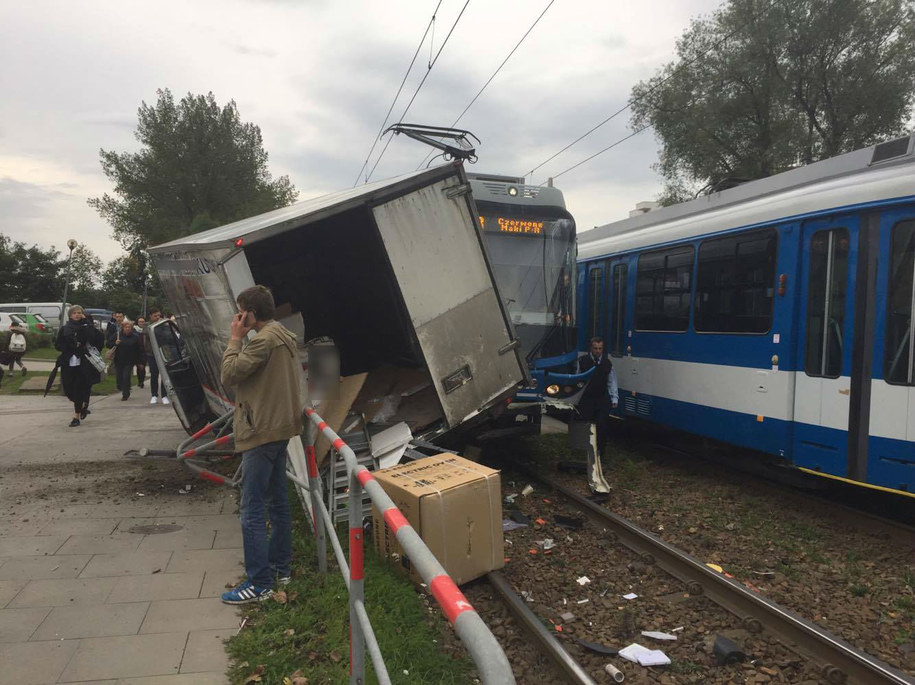 Zdjęcie z miejsca zdarzenia otrzymaliśmy od naszego słuchacza /Wacław /Gorąca Linia RMF FM