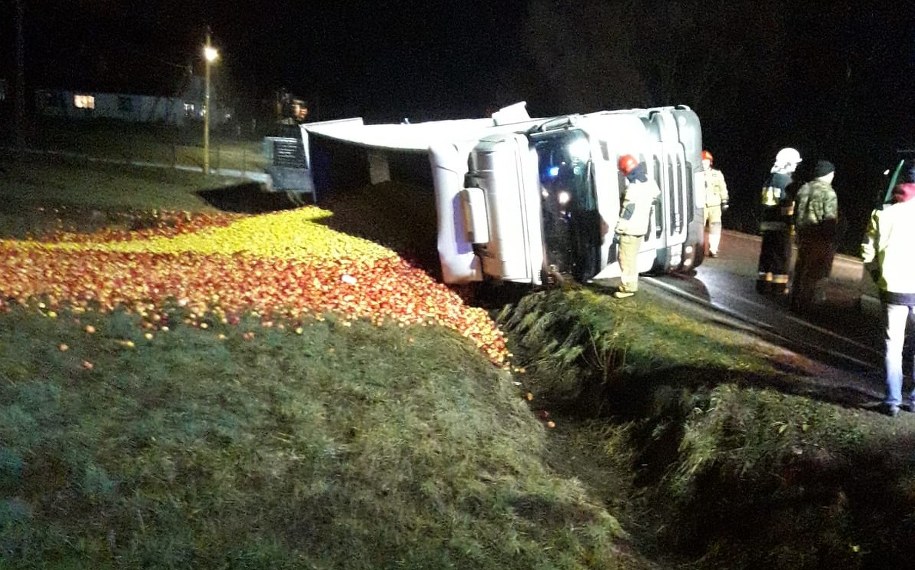 Zdjęcie z miejsca zdarzenia /PSP Nowy Sącz /