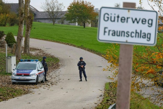 Zdjęcie z momentu poszukiwań zbiegłego myśliwego /APA/LAUMAT/MATTHIAS LAUBER /PAP/EPA