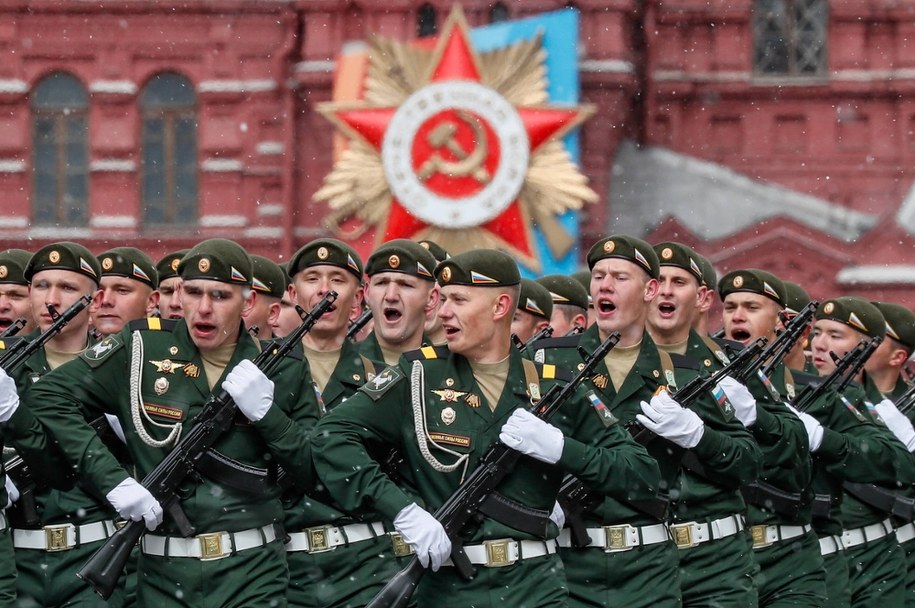 Zdjęcie z parady zwycięstwa w Moskwie sprzed dwóch lat, 9 maja 2024 r. /YURI KOCHETKOV /PAP/EPA