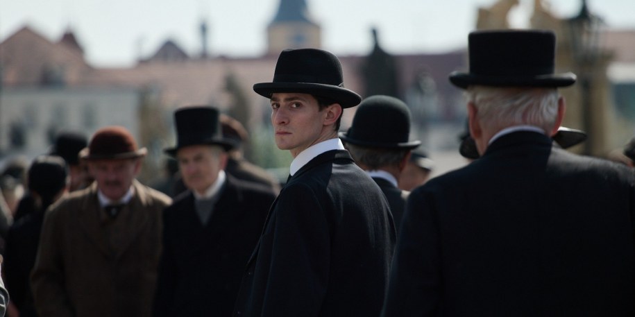 Zdjęcie z planu "Franza Kafki" - nowego filmu Agnieszki Holland /fot. Marlene Film Production /Materiały prasowe