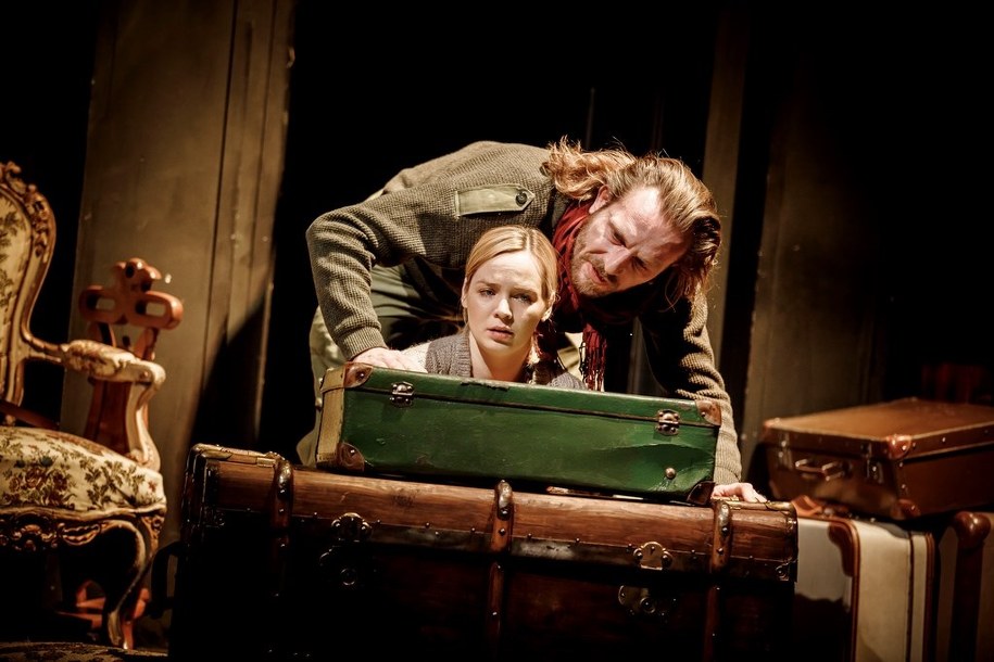 Zdjęcie z próby "Trzech sióstr" /fot. Krzysztof Bieliński /Materiały prasowe