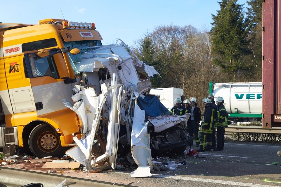 Zdjęcie z tragicznego wypadku na niemieckiej autostradzie /THOMAS FREY  /PAP/EPA