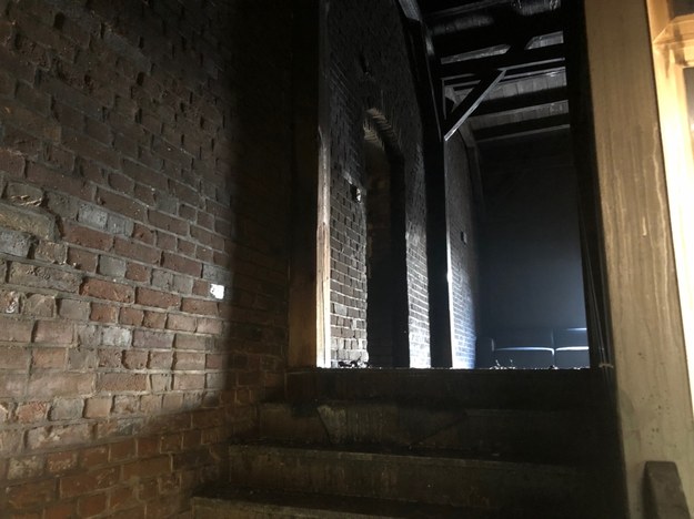 Zdjęcie z wnętrza spalonego budynku /Piotr Bułakowski /RMF FM