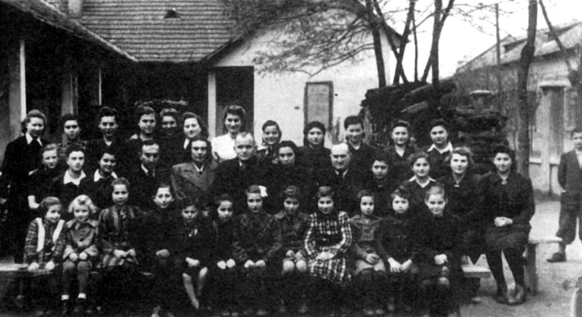 Zdjęcie ze słynnego sierocińca dzieci żydowskich w Vacu. Źródło: archiwum G. Łubczyka /INTERIA.PL