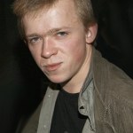 Jan Prosiński Zdobył serca fanów "Na dobre i na złe", po czym porzucił aktorstwo. Niebywałe, jak wygląda obecne życie Jana Prosińskiego