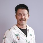 Zdradza kulisy pocałunków na planie! "Tam zawsze jest ślimak"