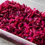 Zdrowa, chrupiąca i bardzo sycąca surówka. Idealna, gdy jesteś na diecie