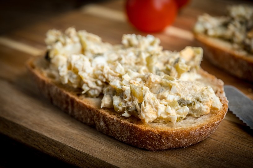 Zdrowe kanapki mogą przypaść do gustu najmłodszym smakoszom /123RF/PICSEL