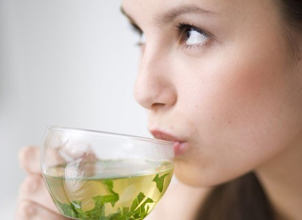 Zdrowotne oddziaływanie rozmaitych gatunków herbaty nieraz już podkreślano