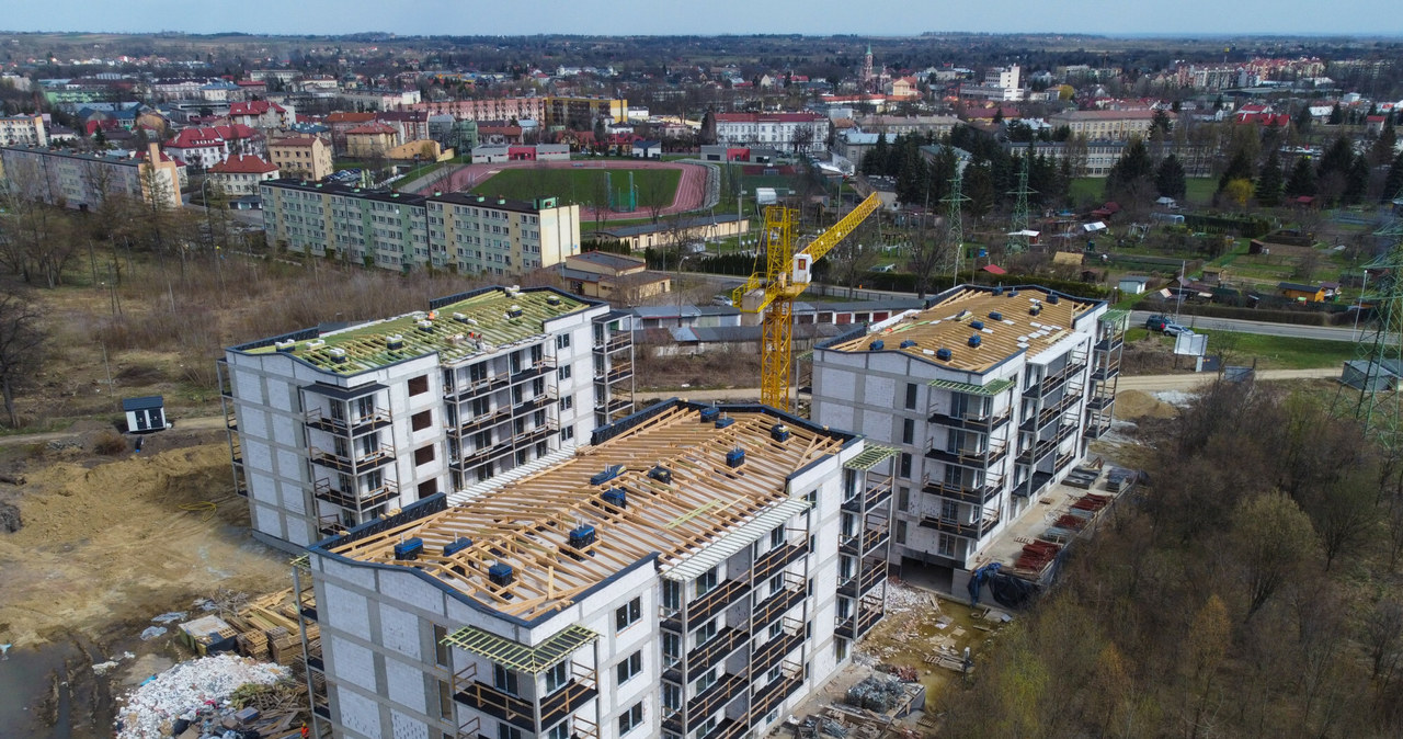 Że elektromobilność wpłynie na ceny mieszkań, to jest pewne. Pytanie tylko, jaka będzie skala podwyżek /Łukasz Solski /East News