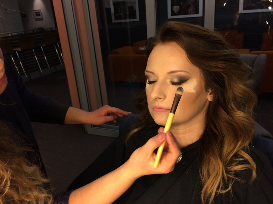 Ze sztucznymi rzęsami zrobisz furorę w sylwestrową noc /Agnieszka Wyderka /RMF FM