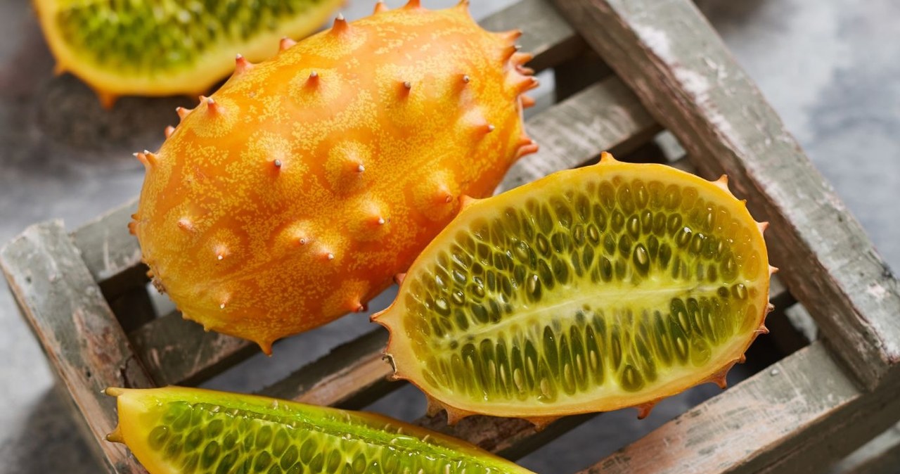 Ze względu na charakterystyczny wygląd kiwano trudno pomylić z innym owocem /goir /123RF/PICSEL