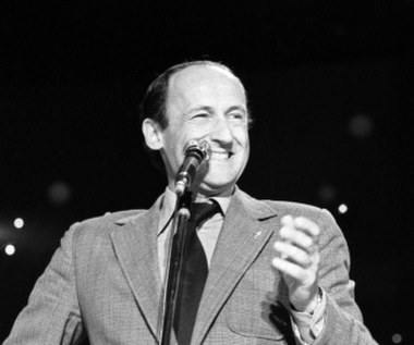 Ze względu na charaterystyczną barwę głosu świetnie sprawdza się w słuchowiskach radiowych (m.in. Grzegorz w "Rodzinie Poszepszyńskich") i jako aktor dubbingowy (w filmach animowanych m.in: jako Diego w "Epoce lodowcowej", Finn w "Autach 2" oraz w grach komputerowych m.in. jako generał McCormick w "Gorky Zero" czy narrator w "Twierdzy 3").

Jest wykonawcą piosenki aktorskiej. Śpiewał m.in. do wierszy Ildefonsa Gałczyńskiego i tekstów Macieja Zembatego. Wykonywał także przedwojenne szlagiery. Wykreował postać Franka Kimono. Pod tym pseudonimem artysta nagrał dwie humorystyczne płyty w stylu disco. Piosenka "King Bruce Lee karate mistrz" uchodzi dziś już za utwór kultowy. Występował także w kabaretach: m.in. Pod Egidą, i w Kabarcie Olgi Lipińskiej.


 