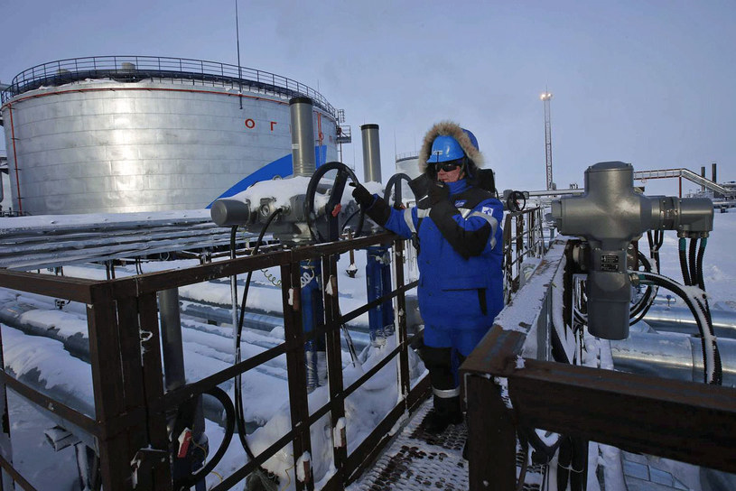 Ze względu na zróżnicowanie chemiczne i geograficzne koszt wydobycia rosyjskiej ropy jest trudny do oszacowania /ANDREY GOLOVANOV /AFP