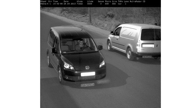 Ze zdjęcia z fotoradaru można odczytać nie tylko prędkość pojazdu. /ITD