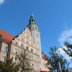Zegar na wieży olsztyńskiego ratusza znów działa 