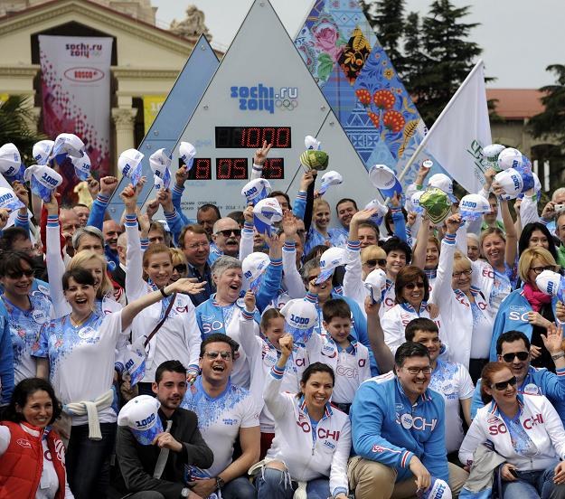 Zegar odmierzający czas do igrzysk w Soczi. /AFP