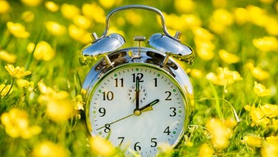 Zegary zwariowały? Nie, to Ziemia przyspiesza!