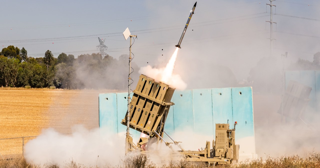Żelazna Kopuła to system, który dziś broni Izraela. Czy otrzyma go Polska? /IDF Spokesperson's Unit /Wikimedia