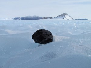 Żelazne meteoryty ukryte pod powierzchnią Antarktydy