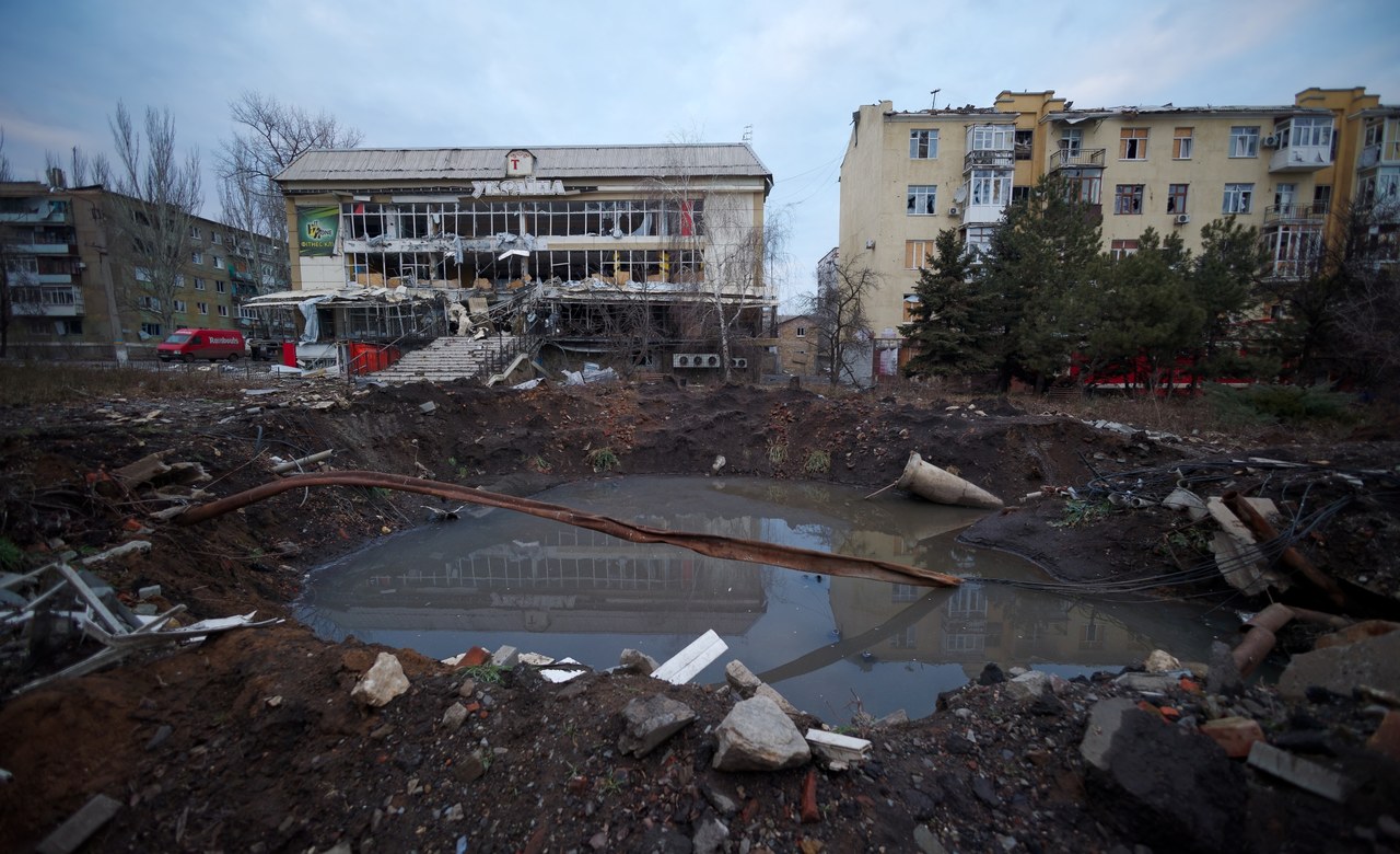 Zełenski alarmuje ws. Bachmutu. Sytuacja „coraz trudniejsza”