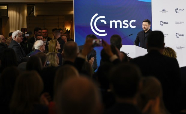 Zełenski: Jeden kilometr to strata 156 żołnierzy. Mimo to Rosja nie chce pokoju