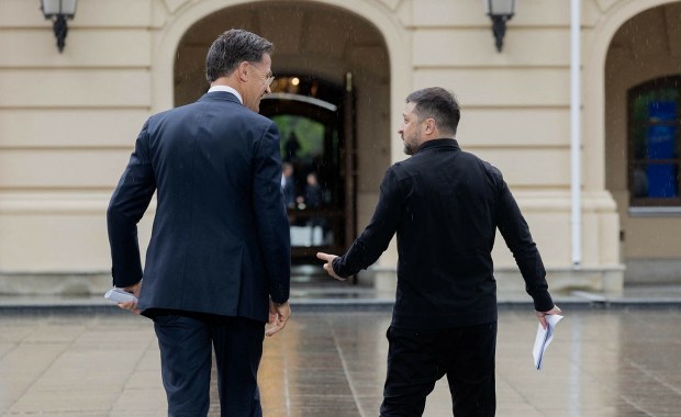 Zełenski nie czeka na USA i chce spotkania z Putinem. Rutte zwraca się do Rosjan
