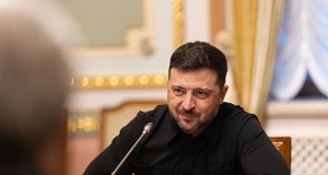 Zełenski o kulisach negocjacji. "Jesteśmy bliżej końca w sferze wojskowej niż politycznej"